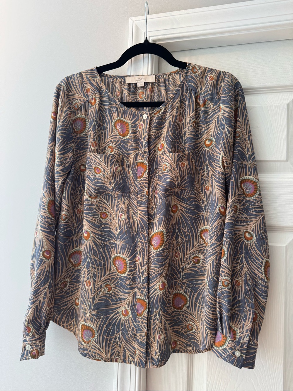 LOFT Women's Button-Front Peacock Print Blouse in Blue, Tan and Pink, size XS